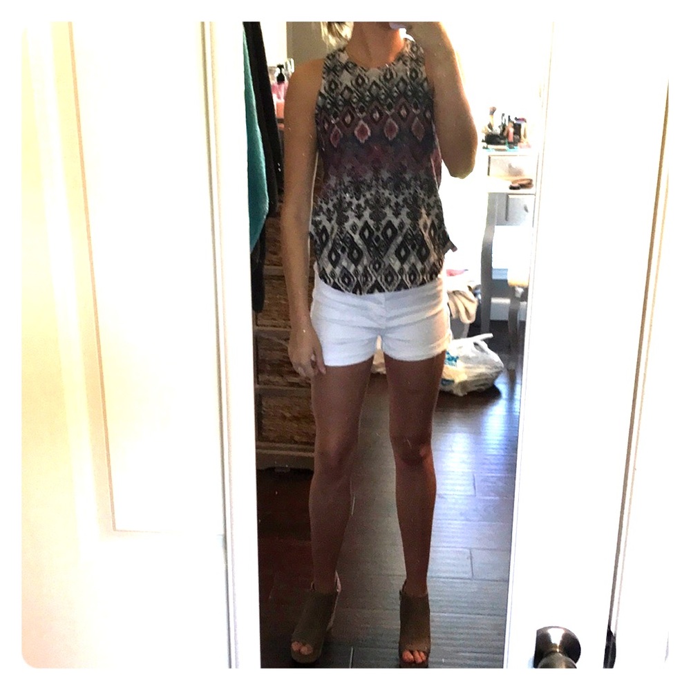 Fun print knit tank.